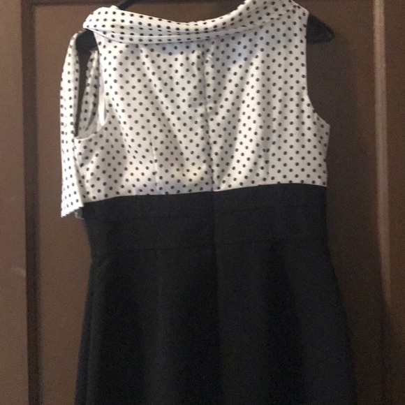 Black and white fitted dress - Picture 4 of 6